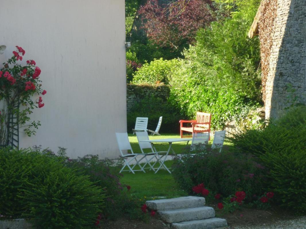 Ferme Du Pigeonnier Bed & Breakfast Montceau-et-Echarnant Dış mekan fotoğraf