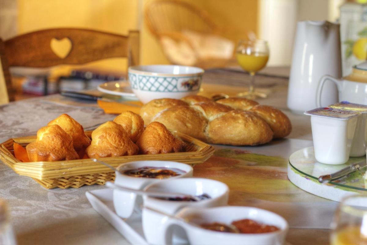 Ferme Du Pigeonnier Bed & Breakfast Montceau-et-Echarnant Dış mekan fotoğraf