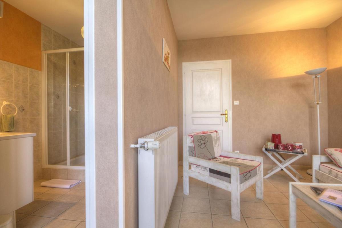 Ferme Du Pigeonnier Bed & Breakfast Montceau-et-Echarnant Dış mekan fotoğraf