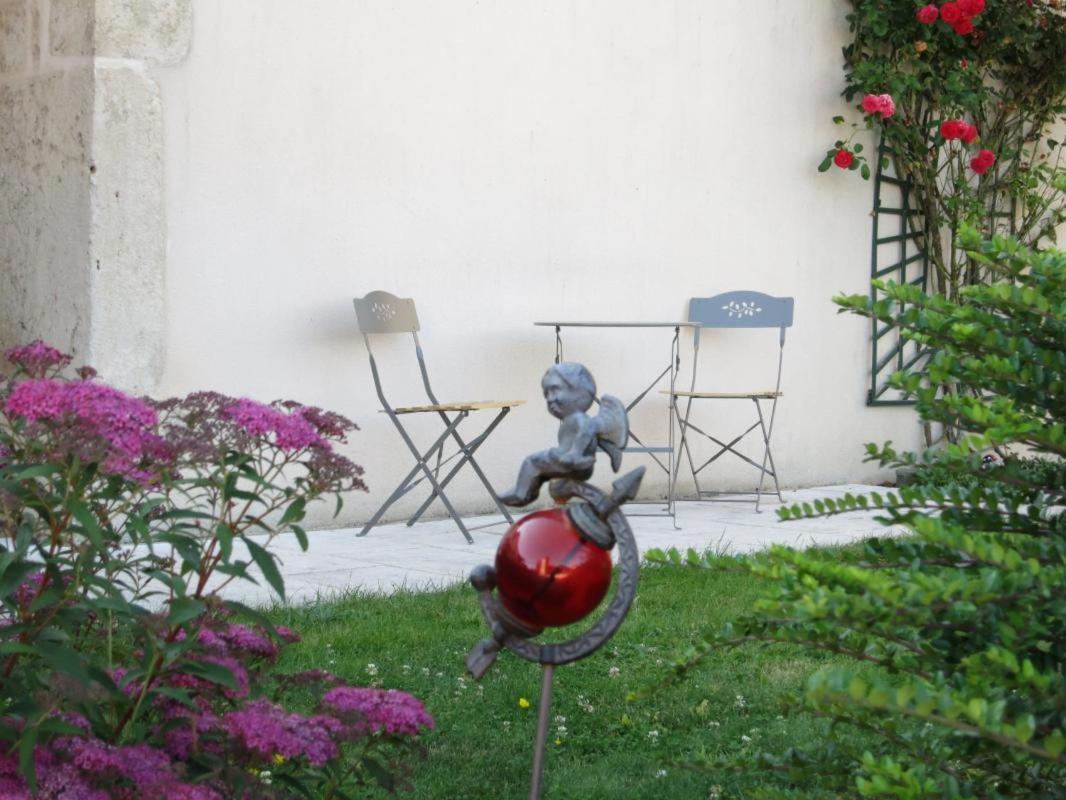 Ferme Du Pigeonnier Bed & Breakfast Montceau-et-Echarnant Dış mekan fotoğraf